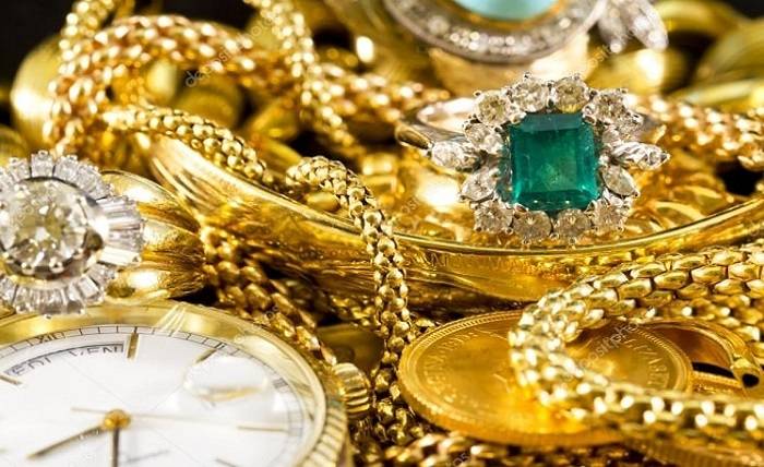 What You Need To Know Before Pawning Jewelry